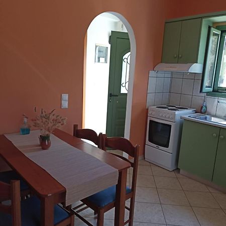 Vegera Apartment M Vasilikiádhes Екстериор снимка