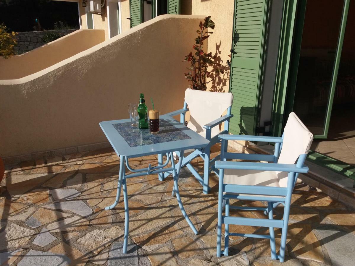 Vegera Apartment M Vasilikiádhes Екстериор снимка